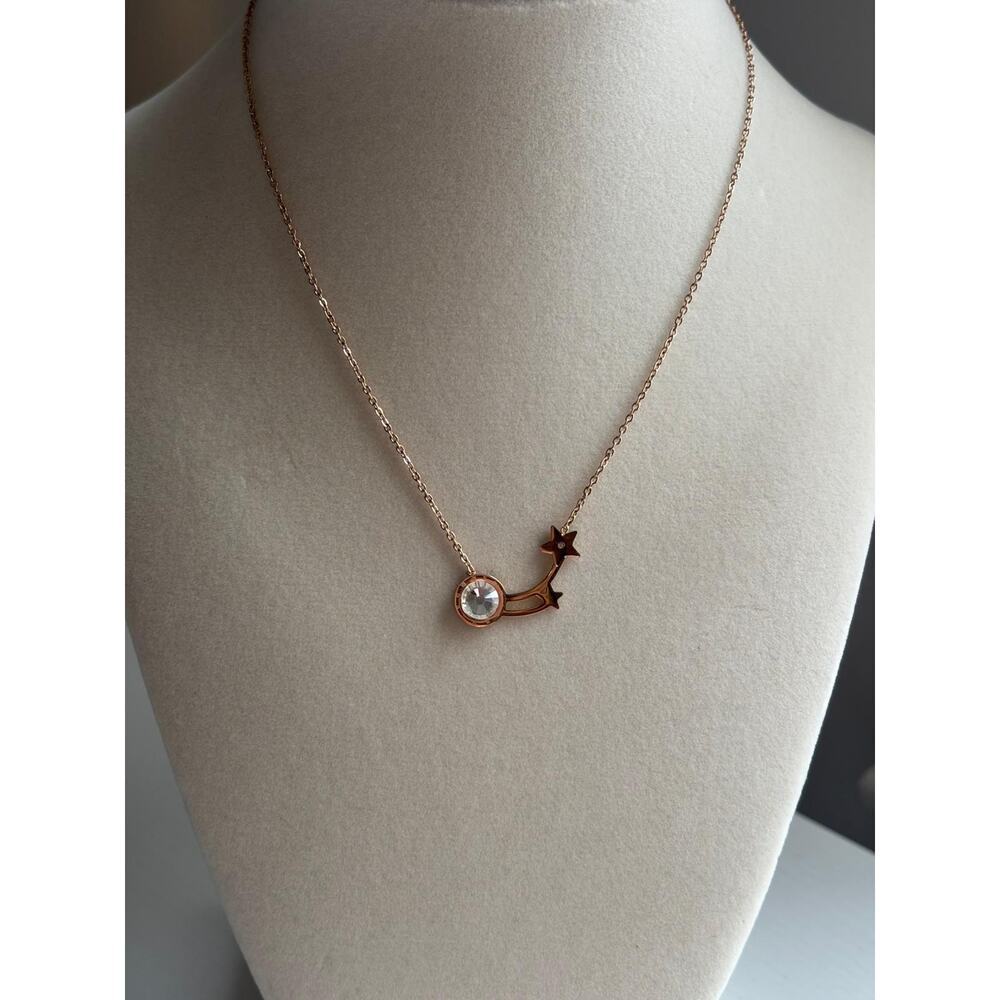 Gold Star Pendant Necklace Crystal Minimal Dainty Celestial Jewelry - Picture 3 of 3